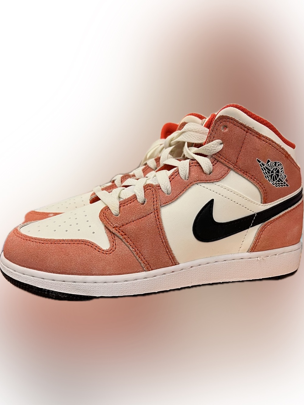 Air Jordan 1 Retro Grade School Youth 6 (W 7.5) in Coral Pink White Black